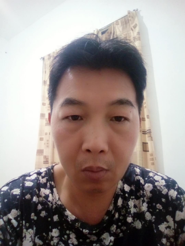 繁华哀伤的第一张照片--柘荣相亲网