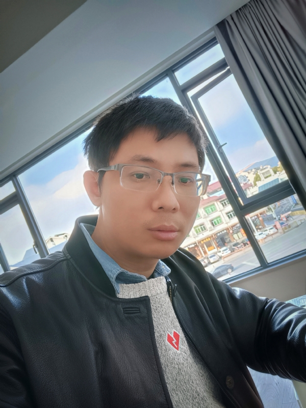 也许只是缺少一个拥抱的第二张照片--柘荣相亲网