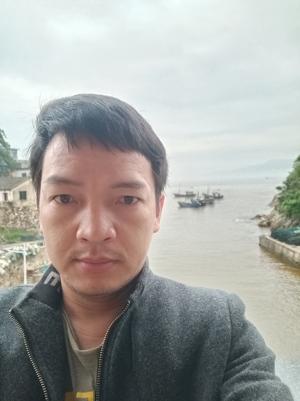 啊亮的第一张照片--柘荣相亲网